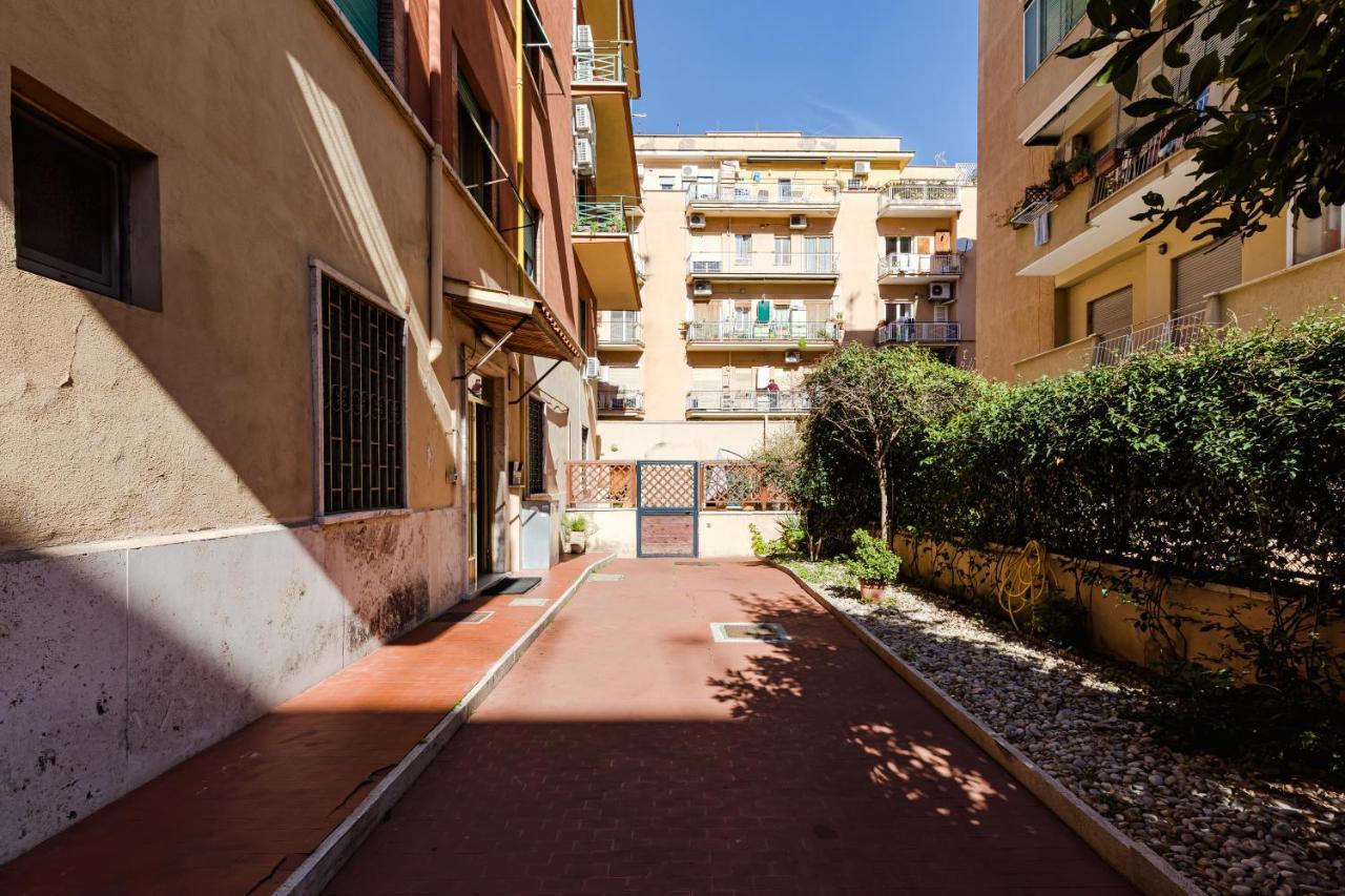 Casa Flo Apartment Rome Exterior photo
